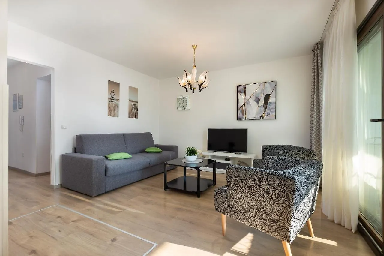 Apartment Viviana Pula 0*,  Croatia