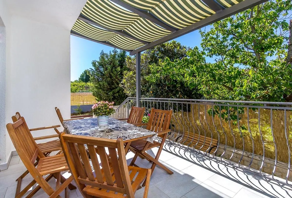 Apartment Viviana Pula