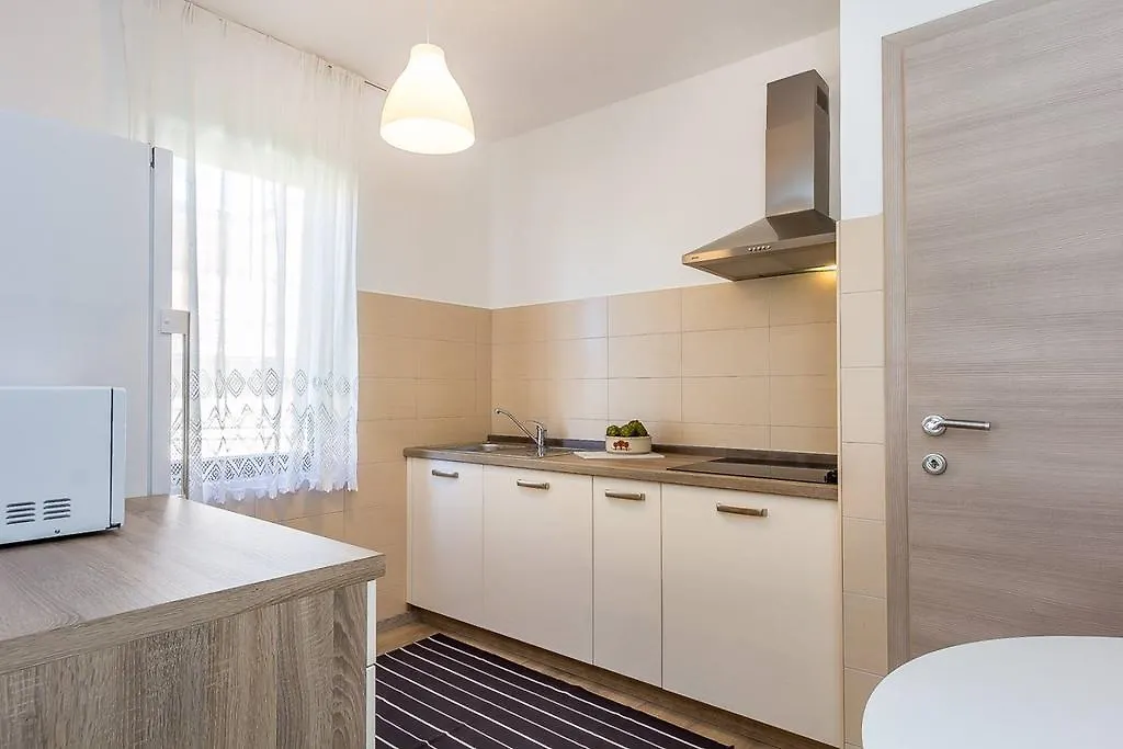 Apartment Viviana Pula